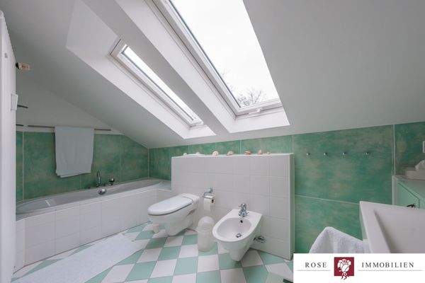 Badezimmer DG - Bild 1