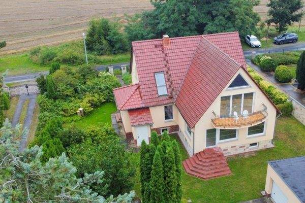 Einfamilienhaus mit ca. 203 m² Wohnfläche