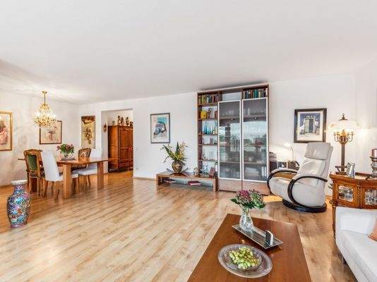 Wohn- und Essbereich