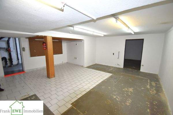 Lagerraum, Wohn- und Geschäftshaus