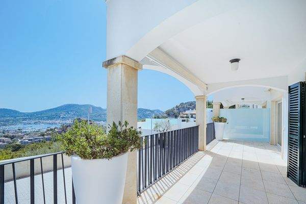 Terrasse und Ausblick