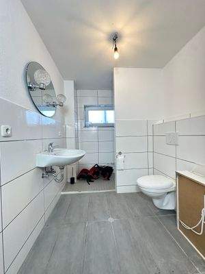 Wohnung UG rechts I Badezimmer