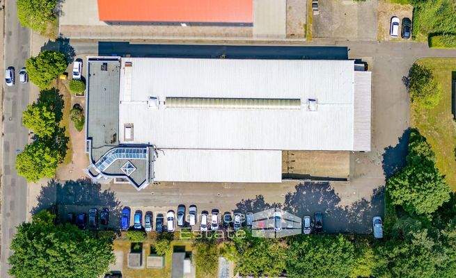 Luftbild - Übersicht über das Grundstück