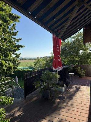 Balkon mit Zugang Garten