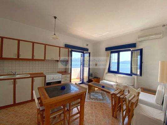 76ded14131d04452bf6f14c260ecc5da-original