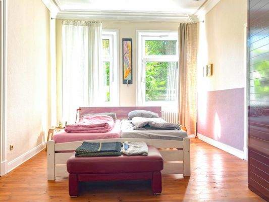 Schlafzimmer mit Bad en suite