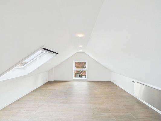Spitzboden Hobbyraum