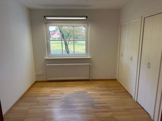 Gästezimmer mit Einbauschränken (1)