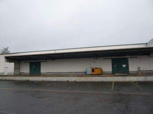 Vorderansicht mit Rampe