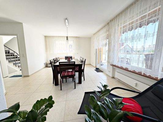 Großzügige Räumlichkeit