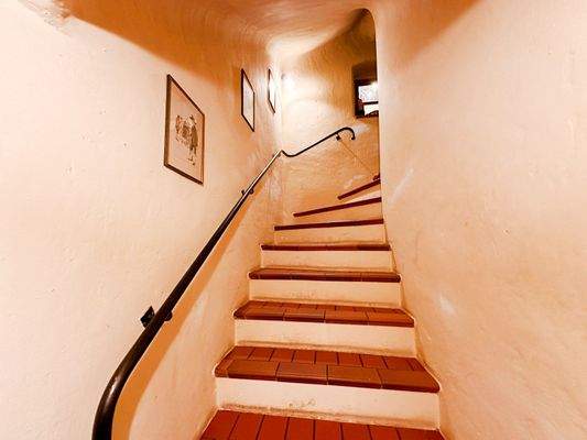 Treppe ins 1. OG