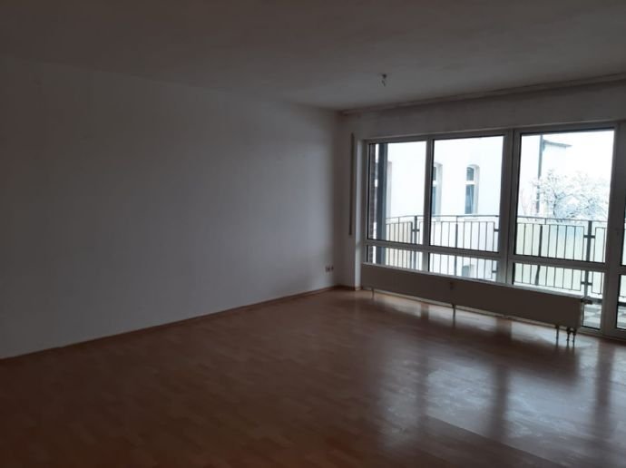 3-Raum-Wohnung mit Balkon ab 1.2.23