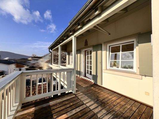 Umlaufender Balkon - 4 Zimmer mit Balkon