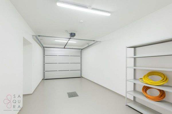 8B8B9F0A-2206-449C-ACC2-DE3711921348