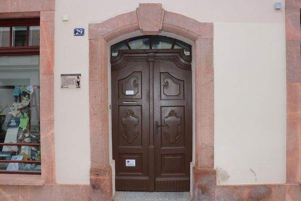 Fronteingang Gewerbe