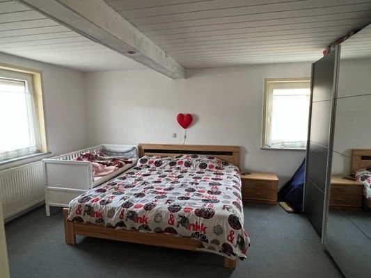 Schlafzimmer 1.OG