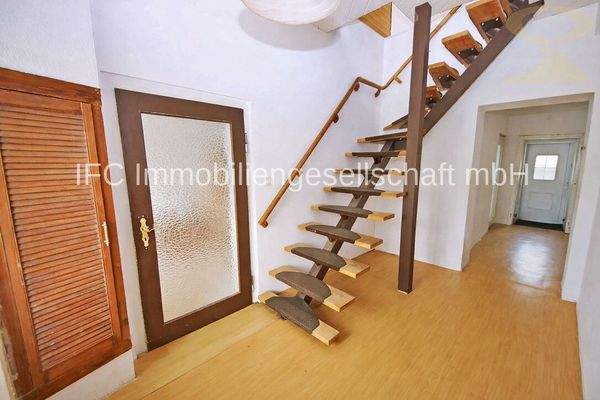 Durchgangszimmer im EG