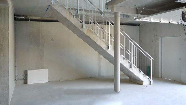 Lager- oder Werkstatt im Untergeschoss (Bild vor dem Erstbezug)