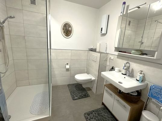 Badezimmer EG