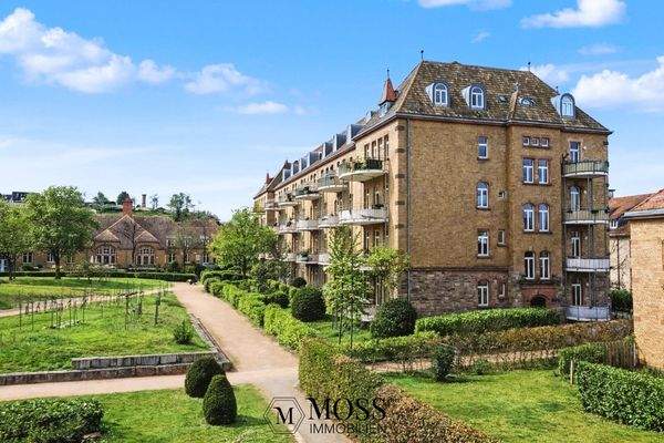 Nebengebäude - KI bearbeitet (sommerlicher) 