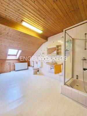 Badezimmer DG