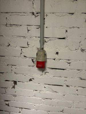 Starkstromanschluss im Keller