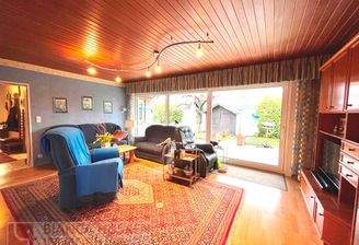 Großes Wohnesszimmer