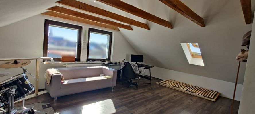 12 DG Jugendzimmer.jpg