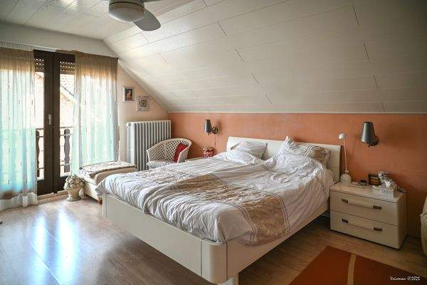 2048 VoicFZB_4259.jpg