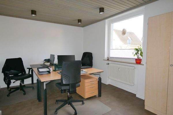 Büro/Praxisraum/Zimmer im EG