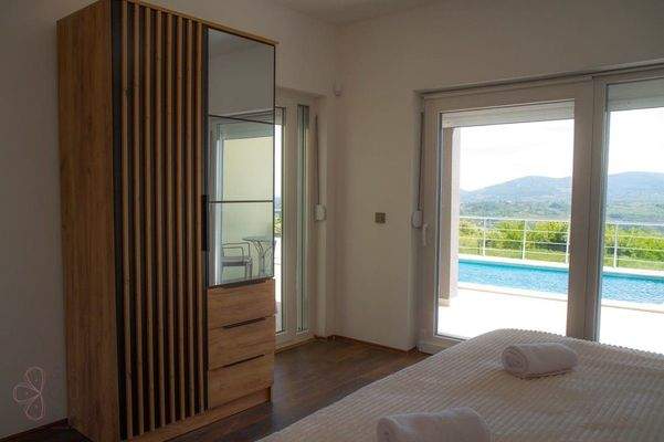 WhatsApp Image 2024-10-15 at 12.27.43