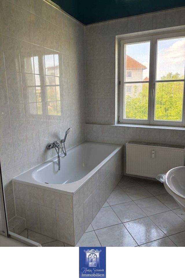 Ihre neues Zuhause mit vorteilhafter Raumaufteilung und viel Grün! - Photo 3