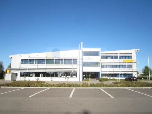 Modernes Gewerbezentrum in Top-Lage