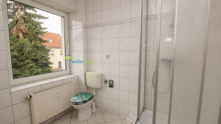 Tageslichtbad mit Dusche