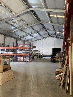 Hallen Innen (3).jpg