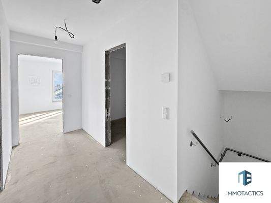 Treppenabgang und Diele