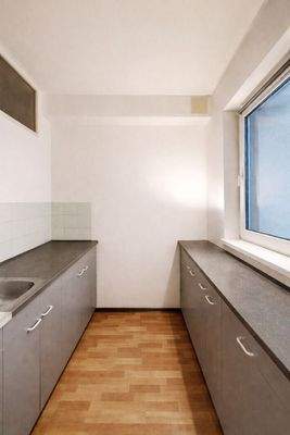 Küche - Möbel mit KI entfernt -