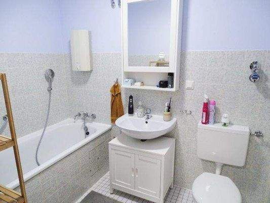 innenliegendes Vollbad.jpg