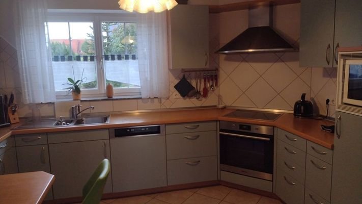 moderne EBK im EG