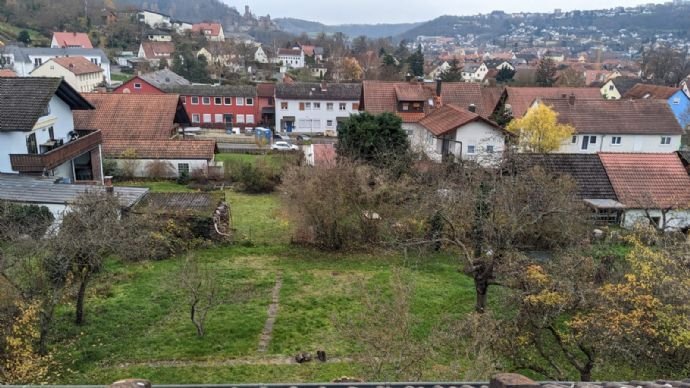 Wunderschönes idyllisches Baugrundstück mit Südausrichtung - Burg- und Stadtblick