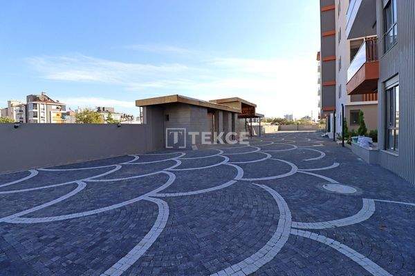 Spacious Apartments Close to Tramway in Antalya Kepez