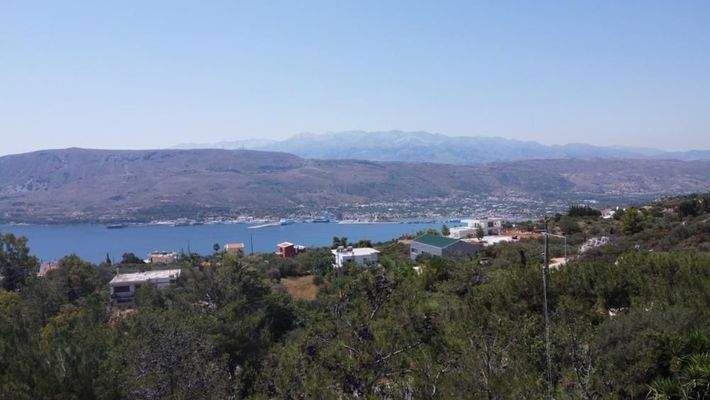 Kreta, Korakies: Grundstück mit herrlichem Meerblick auf die Souda-Bucht zu verkaufen