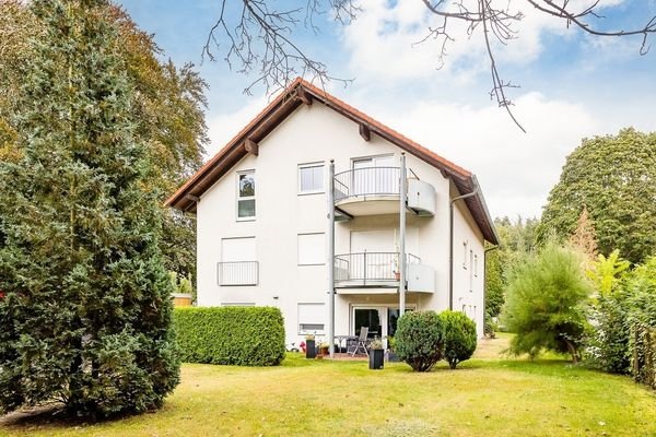 Wohnung im OG mit Balkon