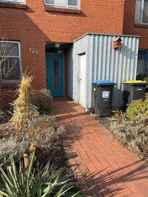 Zuwegung zum Außeneingang