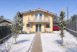 Liegenschaft KI-Bearbeitet