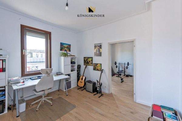 OG: Schlafzimmer/ Büro