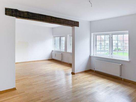 4. Wohn-Esszimmer.jpg