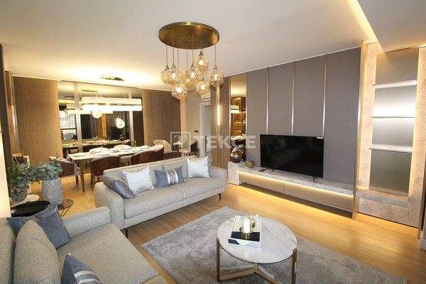 Flats with Swimming Pool in Istanbul Beylikduzu