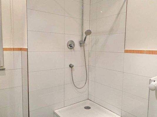 Badezimmer Ansicht 2