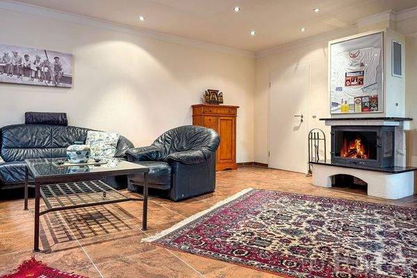 Kamin- und Arbeitszimmer im Souterrain_Feuer